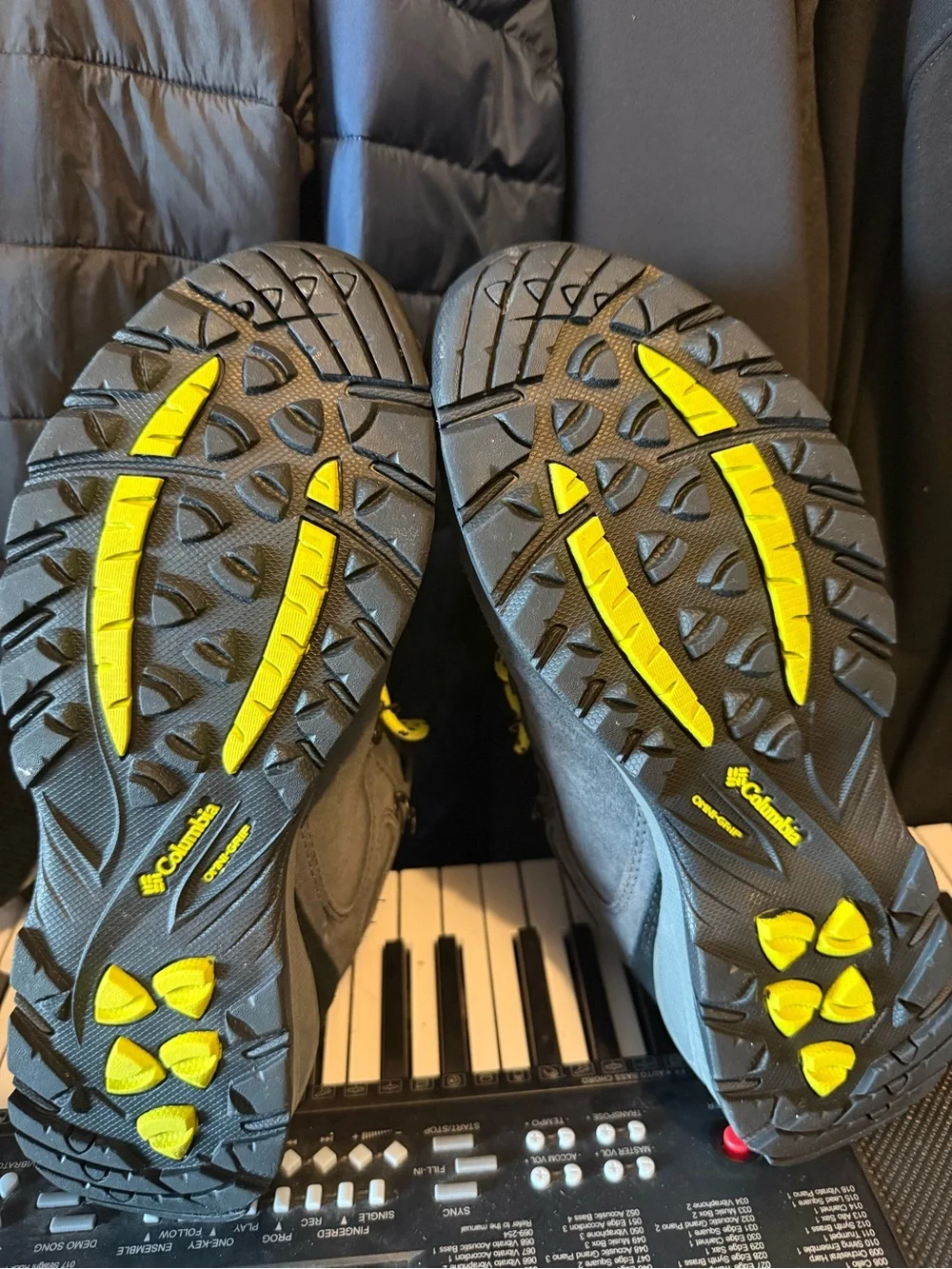 Columbia Men's Blue Hiking Boots with Yellow Laces